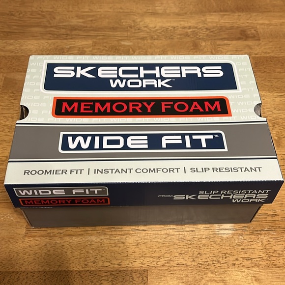 Women’s Skechers - Picture 4 of 6